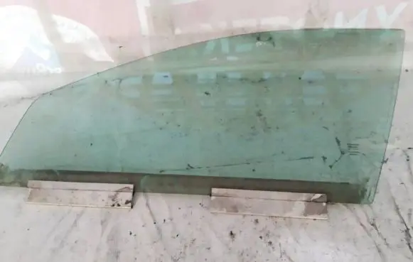 Volvo S60 Front door window glass four-door