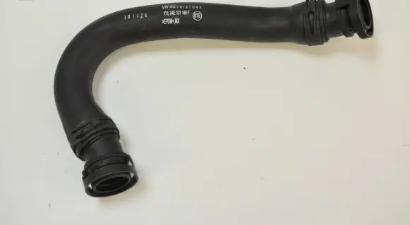 Volkswagen Jetta VI Air intake hose/pipe 04E131149F