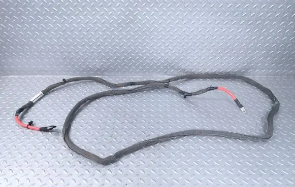 Land Rover Defender Positive cable (battery) L663MY21