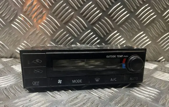 Nissan X-Trail T30 Climate control unit 275008H801
