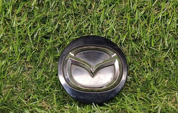 Mazda 6 Original wheel cap BBM237190