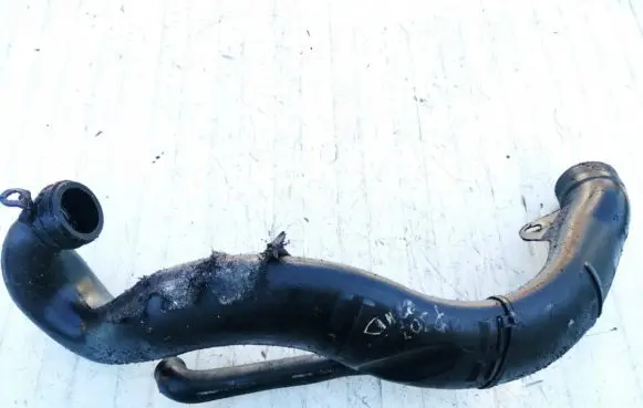Air intake hose/pipe