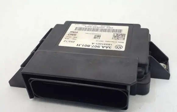 Volkswagen PASSAT CC Hand brake control module 3AA907801H 18491001A
