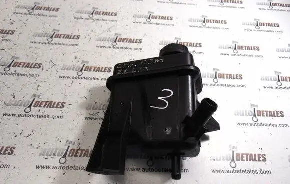 Mitsubishi Carisma Power steering fluid tank/reservoir