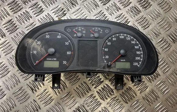 Volkswagen Polo IV 9N3 Speedometer (instrument cluster) 6Q0920803 110080320001 A2C53099852