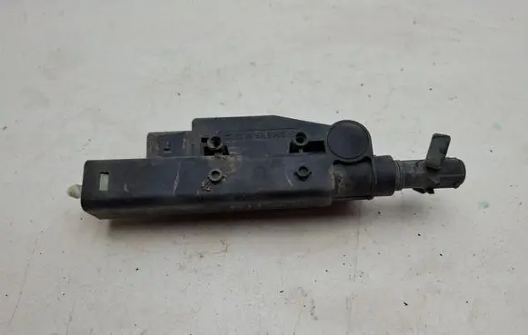 Volvo XC60 Headlight washer spray nozzle 30794322