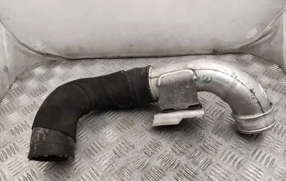 Audi A8 S8 D4 4H Intercooler hose/pipe 4H0145762H 4H0145738P