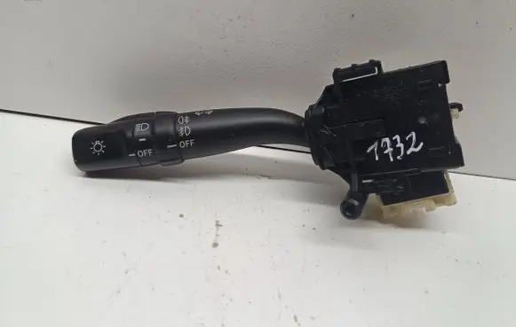 Toyota Avensis T250 Indicator stalk 173650