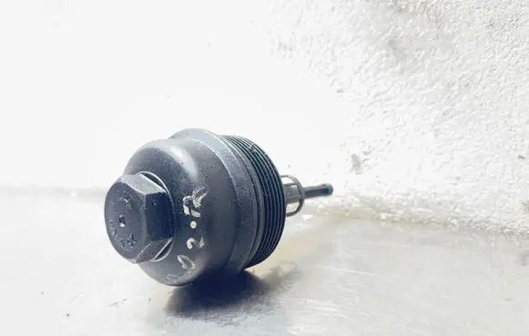 Opel Zafira A Oil filter cover 90571724