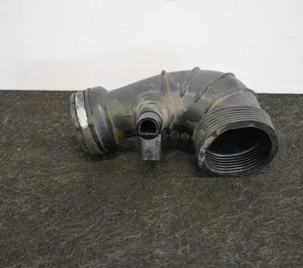 Mercedes-Benz E W212 Air intake hose/pipe A6510940051