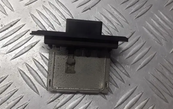 Nissan Micra Heater blower fan relay 