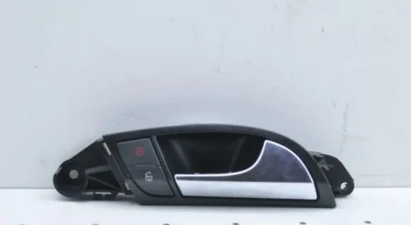 Audi Q7 4L Front door interior handle 4L0837020