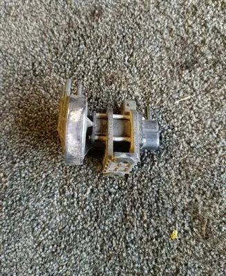 Audi A6 S6 C4 4A Turbo solenoid valve 357906283
