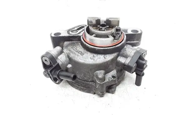 Volvo V60 Vacuum pump 9804021880