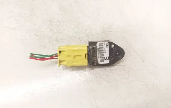 Toyota Corolla Verso AR10 Airbag deployment crash/impact sensor 8983105010