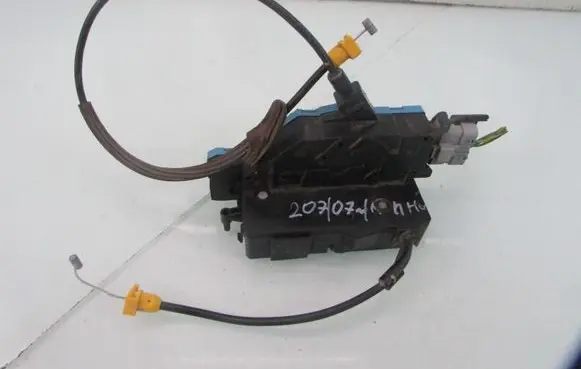 Peugeot 207 Front door lock 24099158 240098158