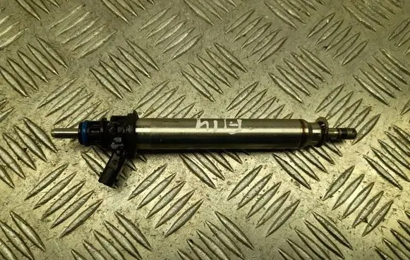 Mercedes-Benz E W213 Fuel injector A2560705600