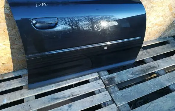 Audi A3 S3 8L Front door