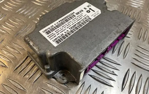 Jeep Compass Airbag control unit/module P68069503AA 39754C TKFMF084101815
