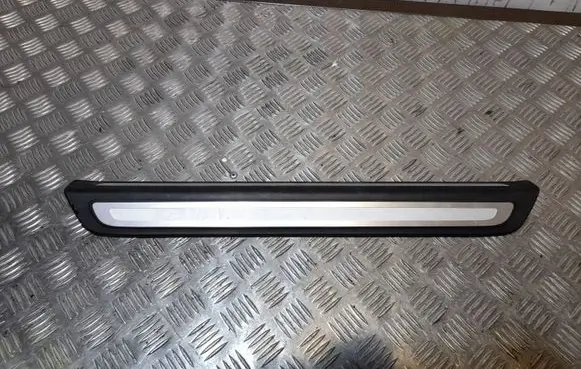 Audi Q5 SQ5 Side skirt front trim 8R0853374