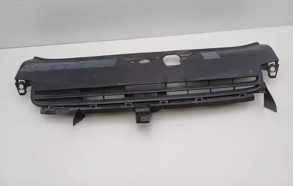 Renault Clio II Front grill 7700846870 7700415849