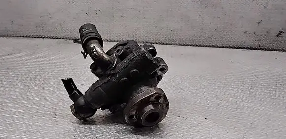 Audi A3 S3 8L Power steering pump 1J0422154A