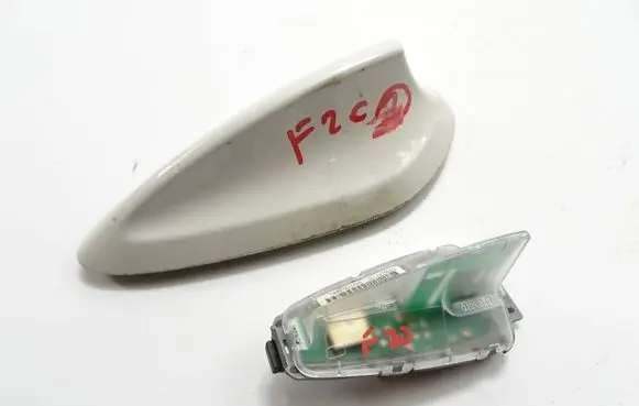 BMW 1 F20 F21 Aerial GPS antenna 1682708 050214 10000987B