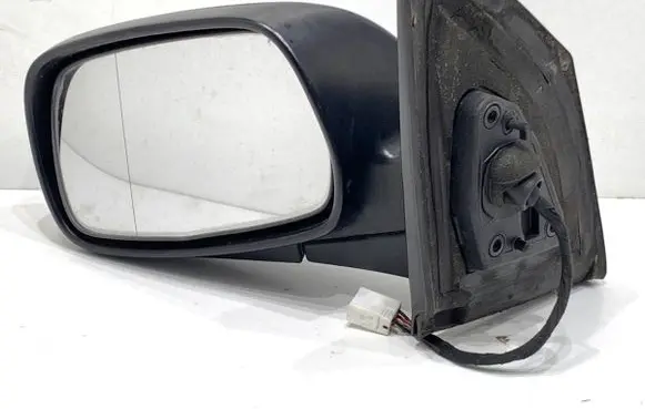 Toyota Corolla Verso E121 Front door electric wing mirror 
