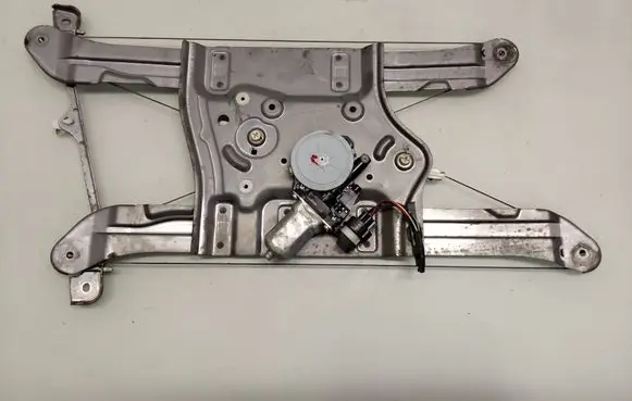 Mitsubishi Grandis Front door window regulator with motor MR989948