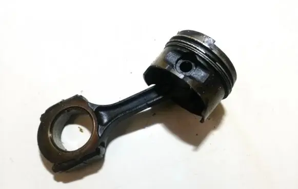 Renault Megane I Piston with connecting rod