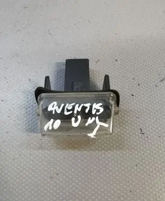 Toyota Avensis T270 Number plate light
