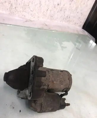 Citroen C4 Grand Picasso Starter motor 9663528880