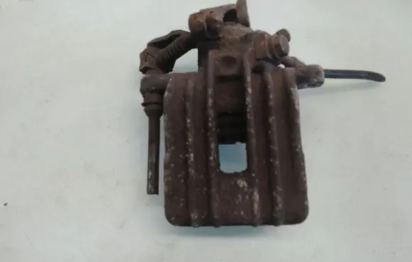 Rear brake caliper