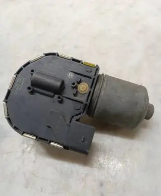 Volkswagen Golf V Wiper motor 1K1955119C 0390241937