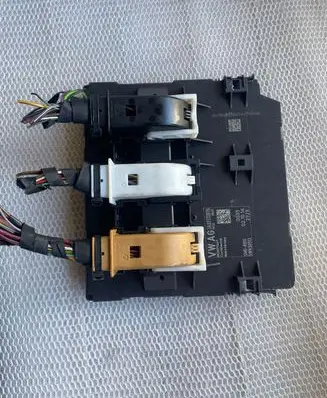 Volkswagen PASSAT B7 Comfort/convenience module 3AA937087N
