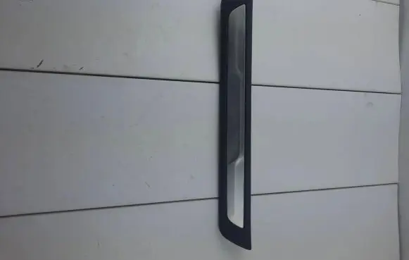 Dodge Durango Front sill trim cover 1SZ57DX9AA