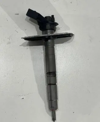 Volkswagen Phaeton Fuel injector 140407 0445115078