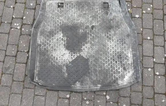 Mercedes-Benz C W203 Rubber trunk/boot mat liner B66648052
