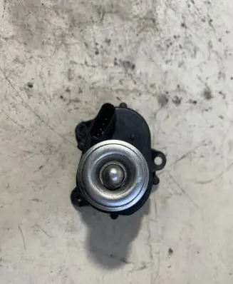 BMW 5 F10 F11 Intake manifold valve actuator/motor 7811299