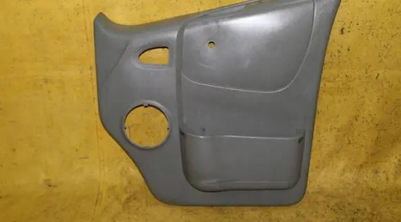 Opel Vivaro Front door card panel trim
