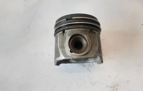 KIA Sorento Piston 