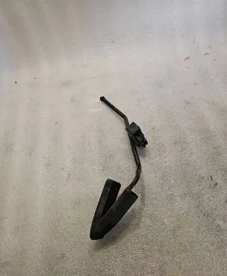Audi A8 S8 D2 4D Accelerator throttle pedal 4D1721507