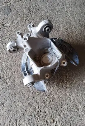 Chrysler 200 Rear wheel hub 186AA