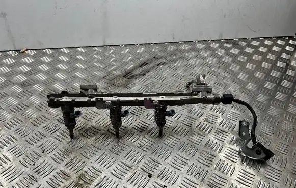 Lexus GS 300 350 430 450H Fuel main line pipe