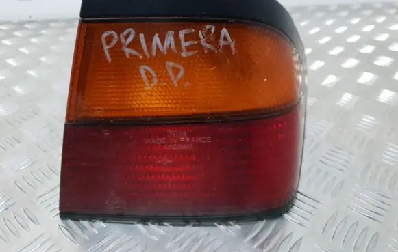 Nissan Primera Rear/tail lights