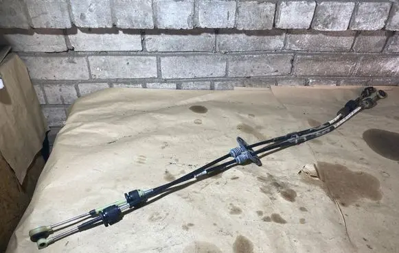 Ford Focus Gear shift cable linkage F1FR7E395GC 19062017D EBZ9ADURA