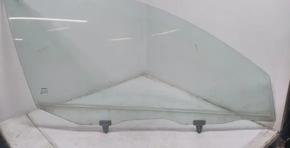 Nissan Primera Front door window glass four-door