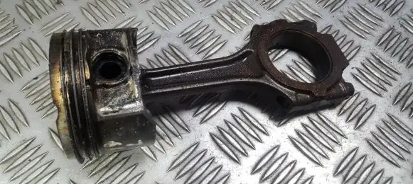Alfa Romeo 166 Piston with connecting rod