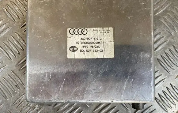 Audi A6 S6 C4 4A Engine control unit/module 4A0907473D 5DA00719302