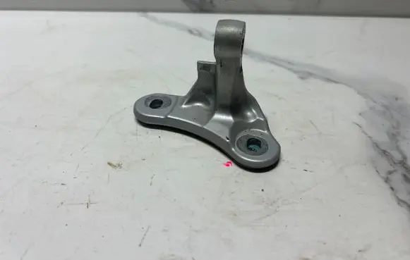 Mercedes-Benz A W176 Rear door lower hinge A046572